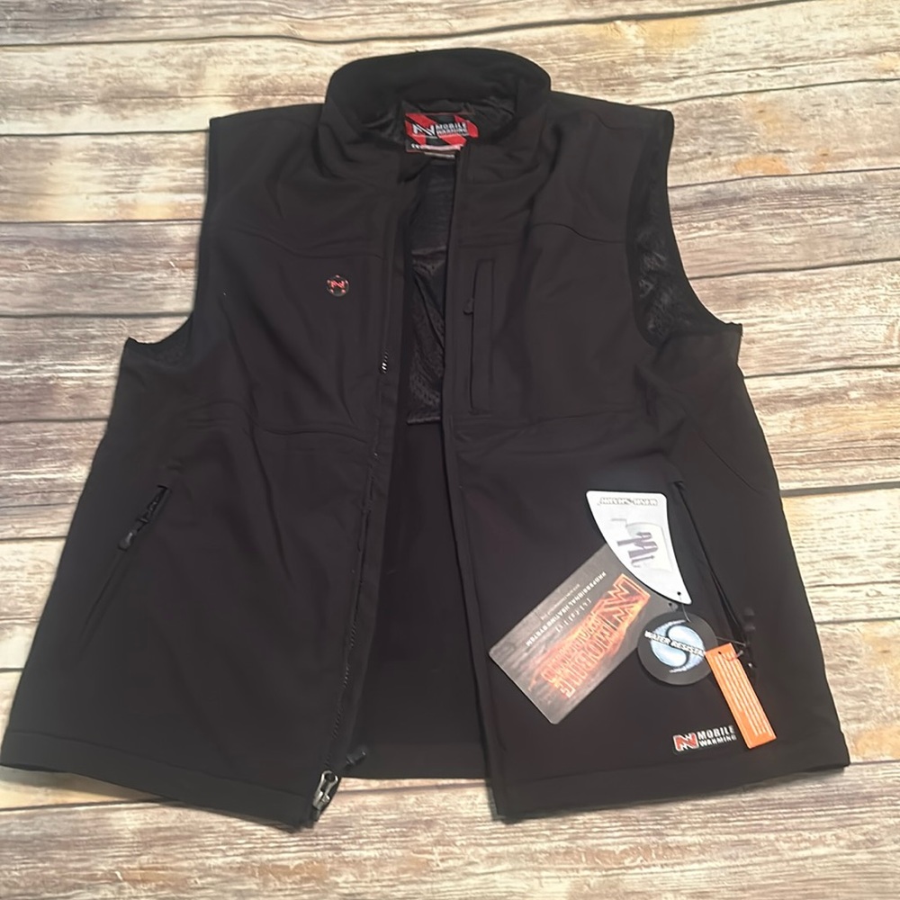NWT Fieldsheer Water resistant Dual Power Heated Vest - Men’s - XL